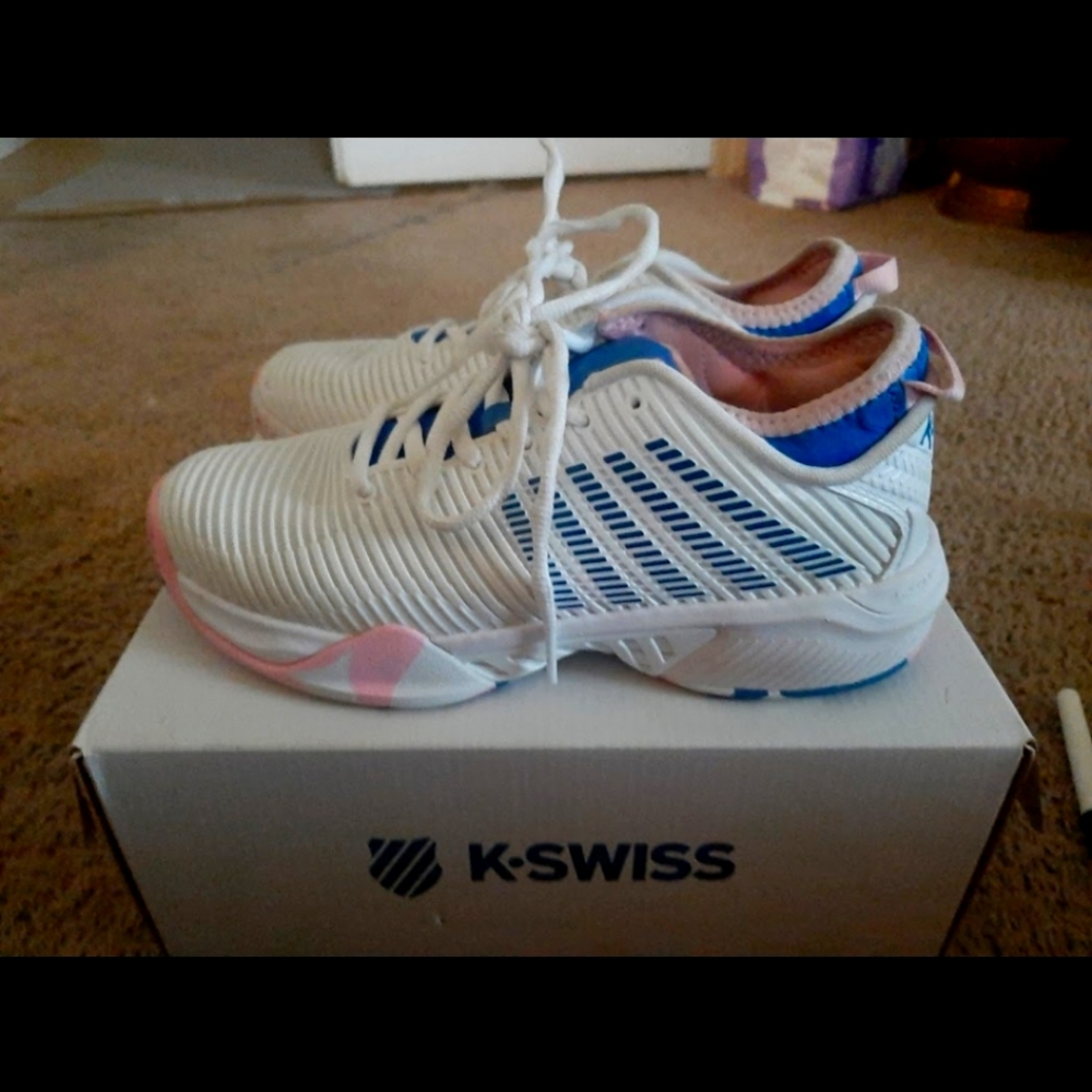 K-Swiss Tennis Court Shoes